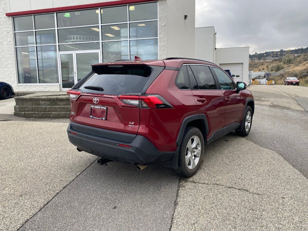 2019 Toyota RAV4 LE in Kamloops, British Columbia - 3 - w1024h768px