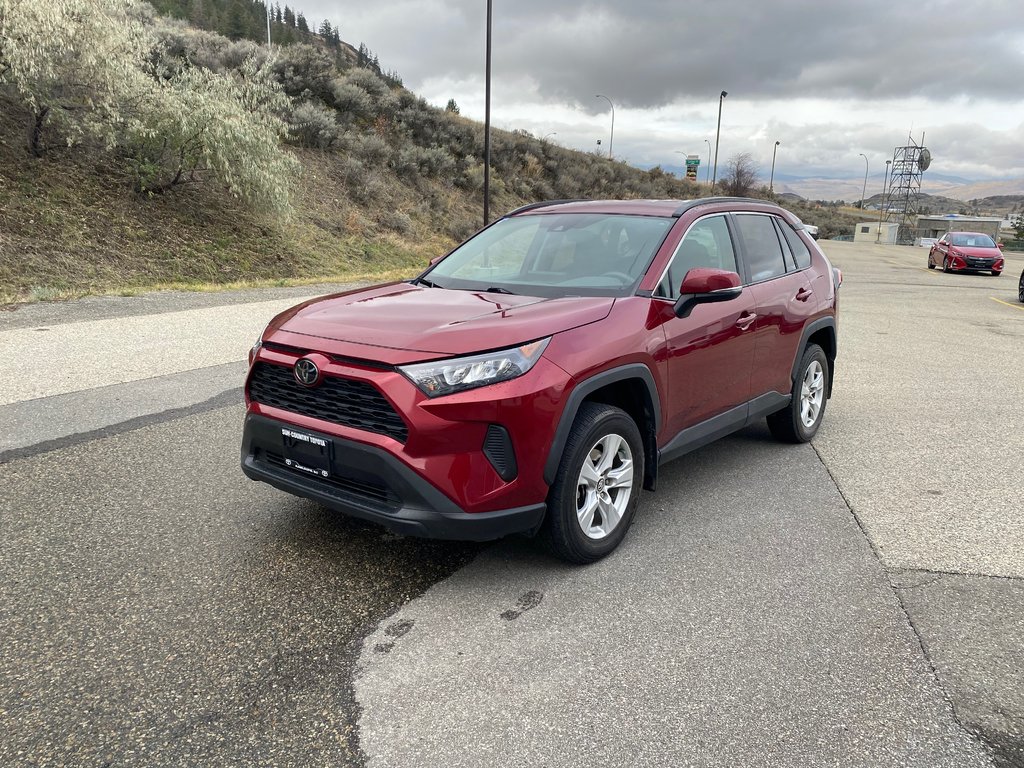 2019 Toyota RAV4 LE in Kamloops, British Columbia - 7 - w1024h768px