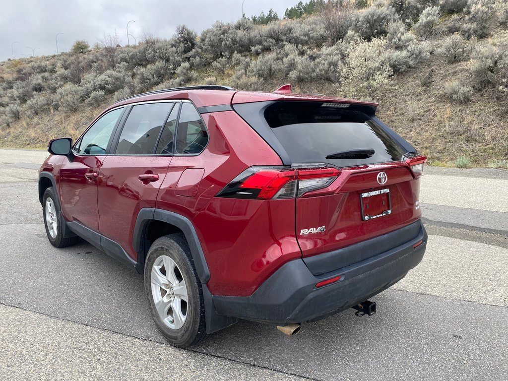 2019 Toyota RAV4 LE in Kamloops, British Columbia - 5 - w1024h768px