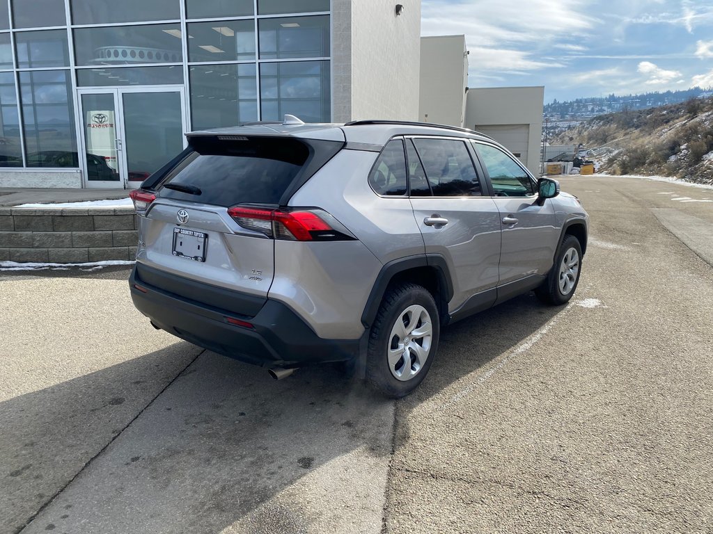 2020 Toyota RAV4 LE in Kamloops, British Columbia - 3 - w1024h768px