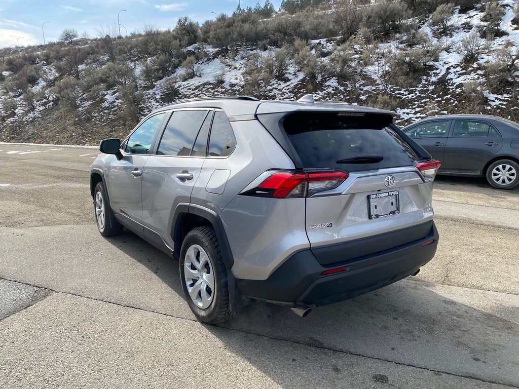 2020 Toyota RAV4 LE in Kamloops, British Columbia - 5 - w1024h768px