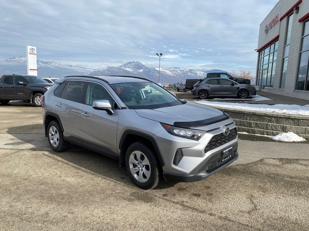 2020 Toyota RAV4 LE in Kamloops, British Columbia - 1 - w1024h768px