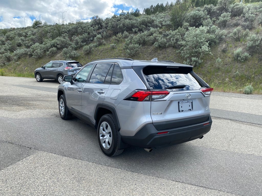 2020 Toyota RAV4 LE in Kamloops, British Columbia - 14 - w1024h768px