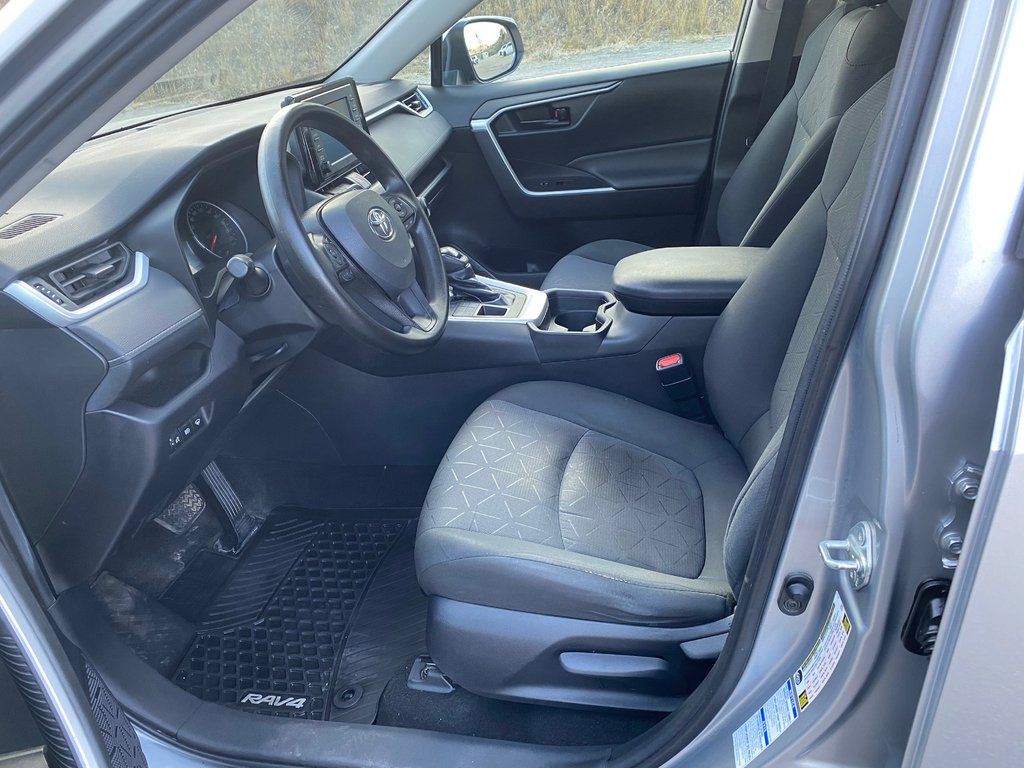 2021 Toyota RAV4 LE in Kamloops, British Columbia - 8 - w1024h768px