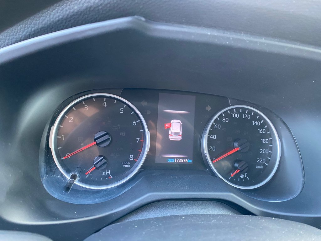 2021 Toyota RAV4 LE in Kamloops, British Columbia - 9 - w1024h768px