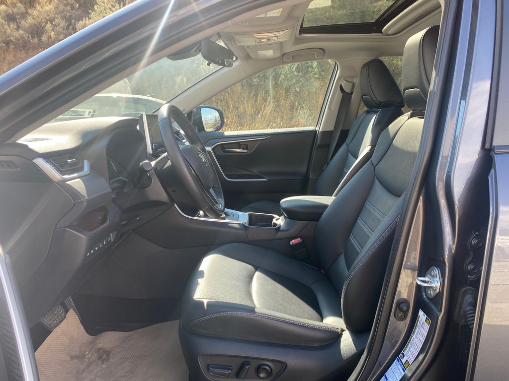 2021 Toyota RAV4 Hybrid Limited in Kamloops, British Columbia - 13 - w1024h768px