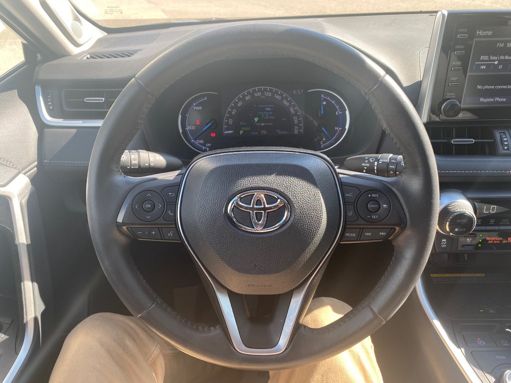 2021 Toyota RAV4 Hybrid Limited in Kamloops, British Columbia - 18 - w1024h768px