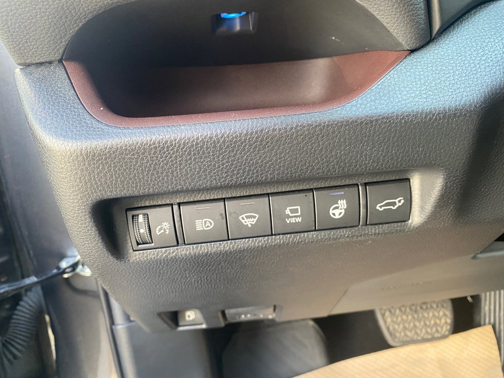 2021 Toyota RAV4 Hybrid Limited in Kamloops, British Columbia - 15 - w1024h768px