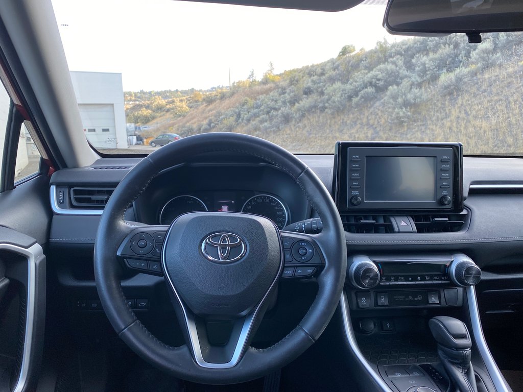 2022 Toyota RAV4 Hybrid XLE in Kamloops, British Columbia - 7 - w1024h768px