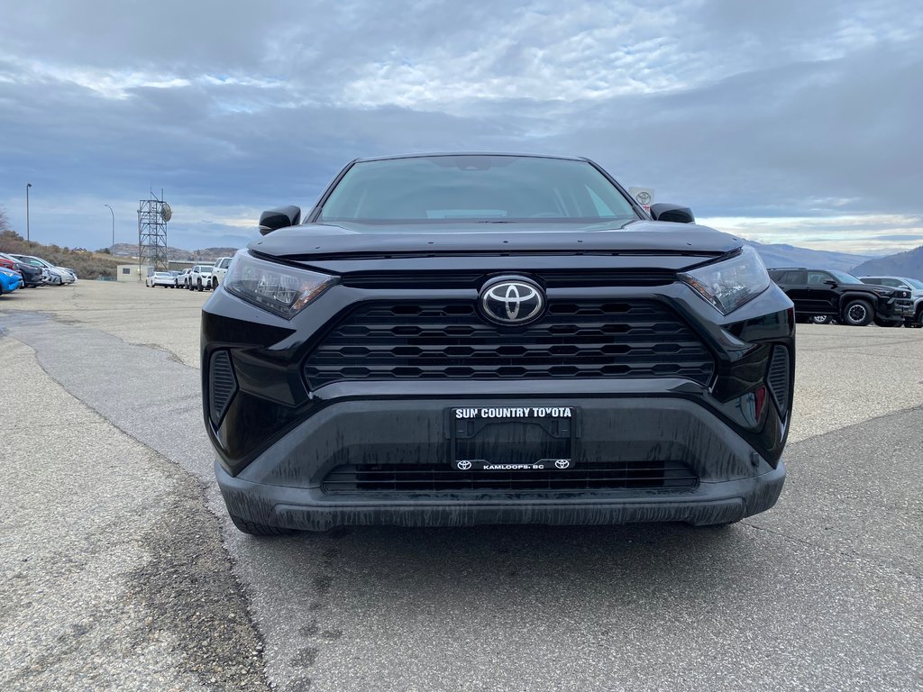 2022 Toyota RAV4 LE in Kamloops, British Columbia - 2 - w1024h768px