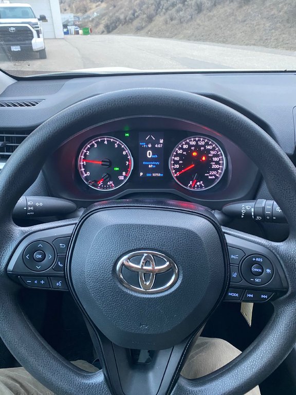 2022 Toyota RAV4 LE in Kamloops, British Columbia - 12 - w1024h768px