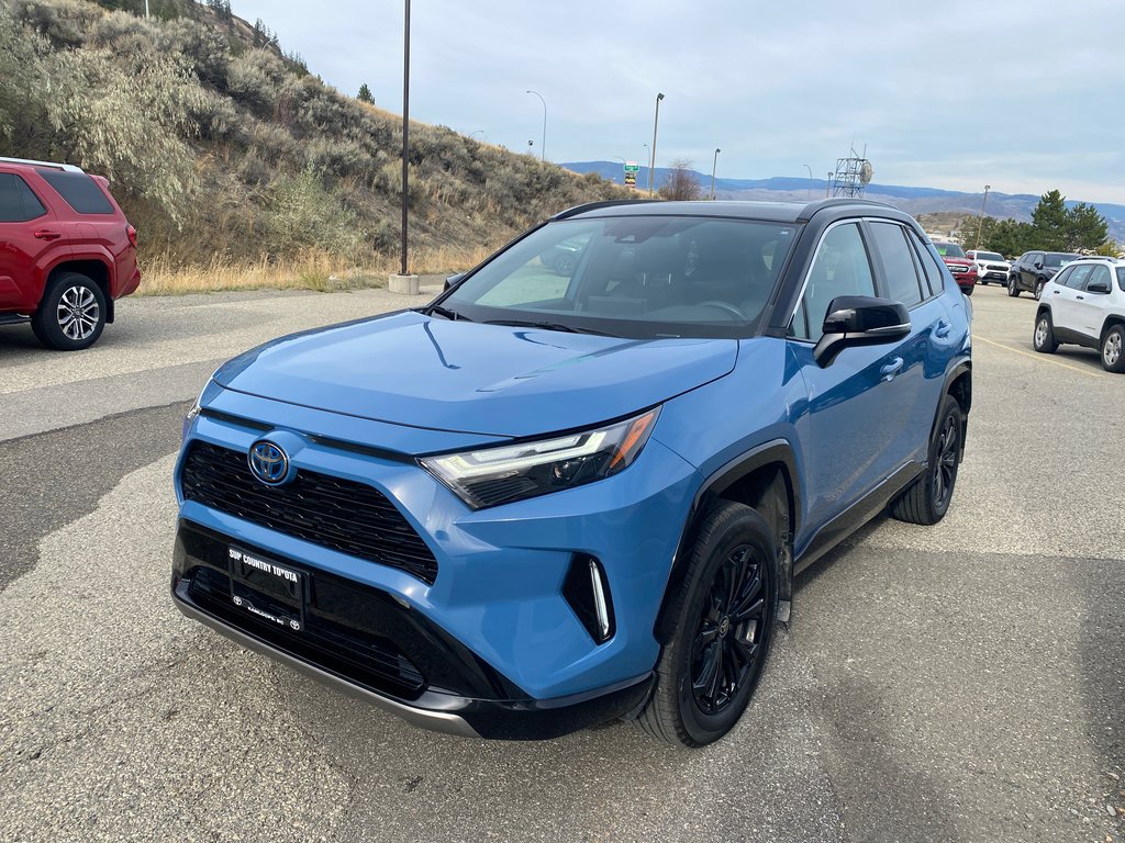 2022 Toyota RAV4 Hybrid XSE in Kamloops, British Columbia - 8 - w1024h768px