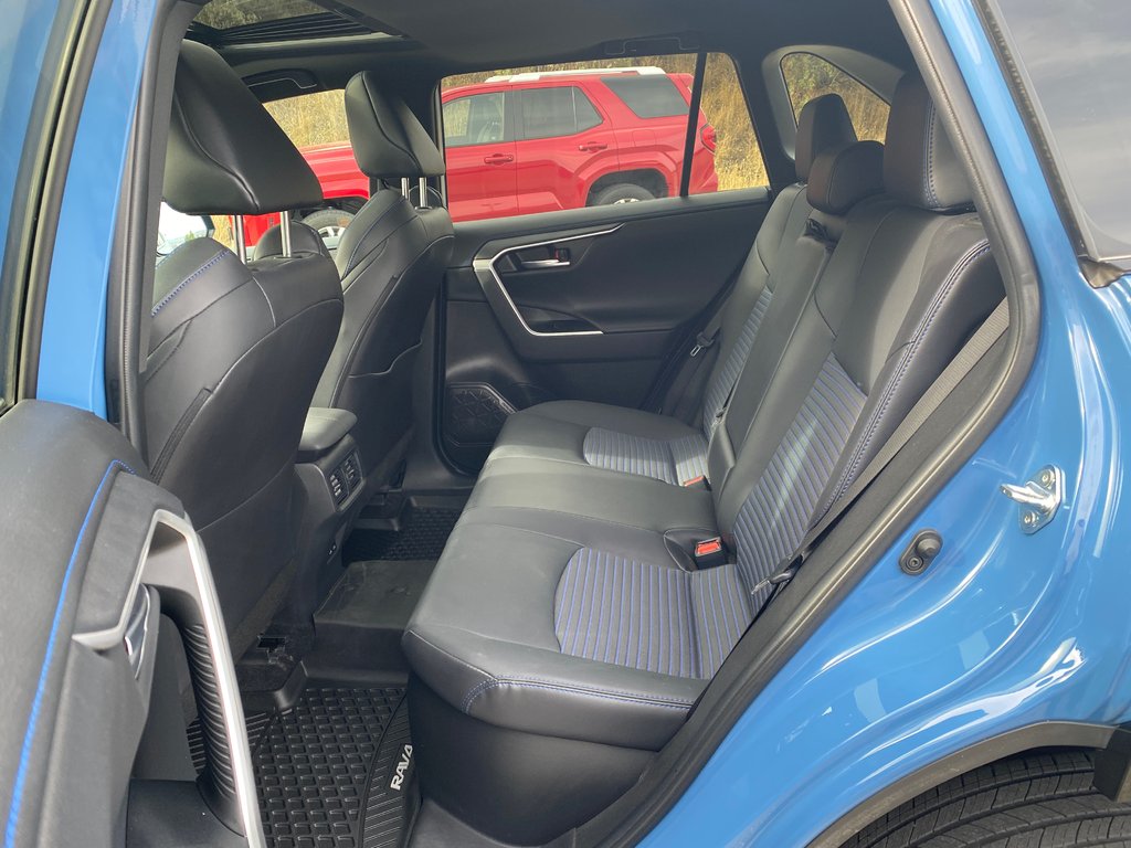 2022 Toyota RAV4 Hybrid XSE in Kamloops, British Columbia - 10 - w1024h768px