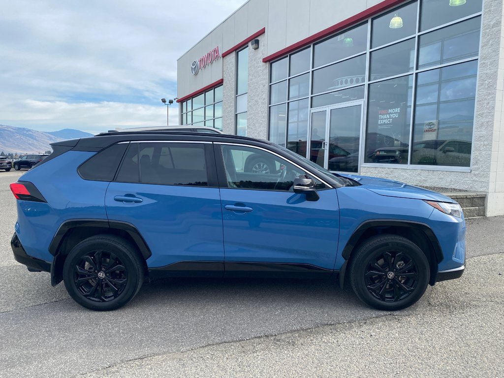 2022 Toyota RAV4 Hybrid XSE in Kamloops, British Columbia - 2 - w1024h768px