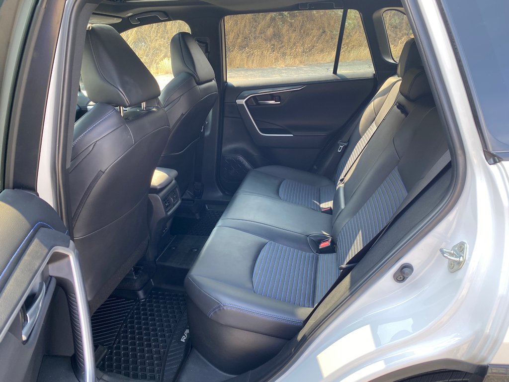 2024 Toyota RAV4 Hybrid XSE in Kamloops, British Columbia - 5 - w1024h768px