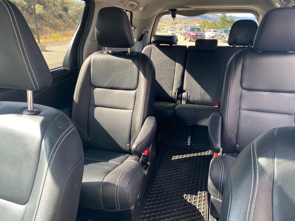 2020 Toyota Sienna SE in Kamloops, British Columbia - 9 - w1024h768px