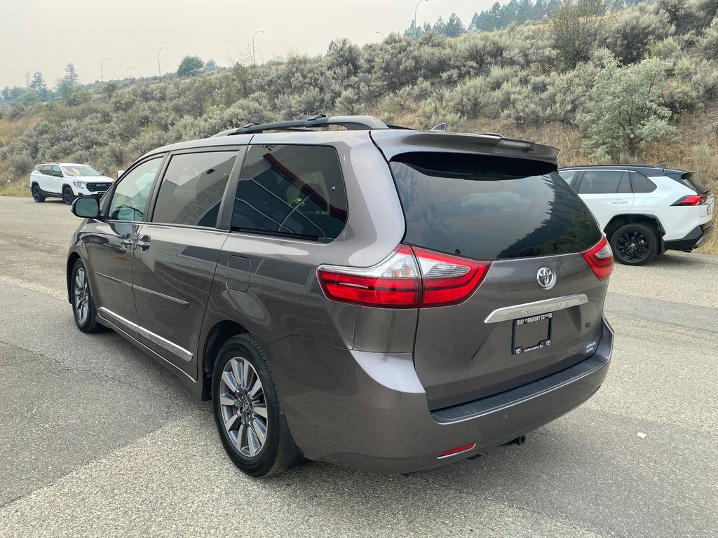 2020 Toyota Sienna XLE Limited AWD in Kamloops, British Columbia - 5 - w1024h768px