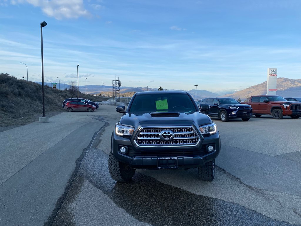 2016 Toyota Tacoma TRD Sport in Kamloops, British Columbia - 8 - w1024h768px