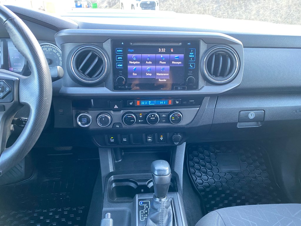 2016 Toyota Tacoma TRD Sport in Kamloops, British Columbia - 14 - w1024h768px