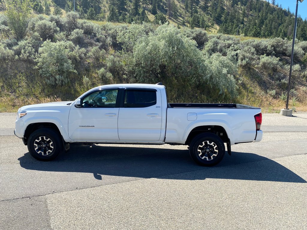 2019 Toyota Tacoma SR5 in Kamloops, British Columbia - 6 - w1024h768px