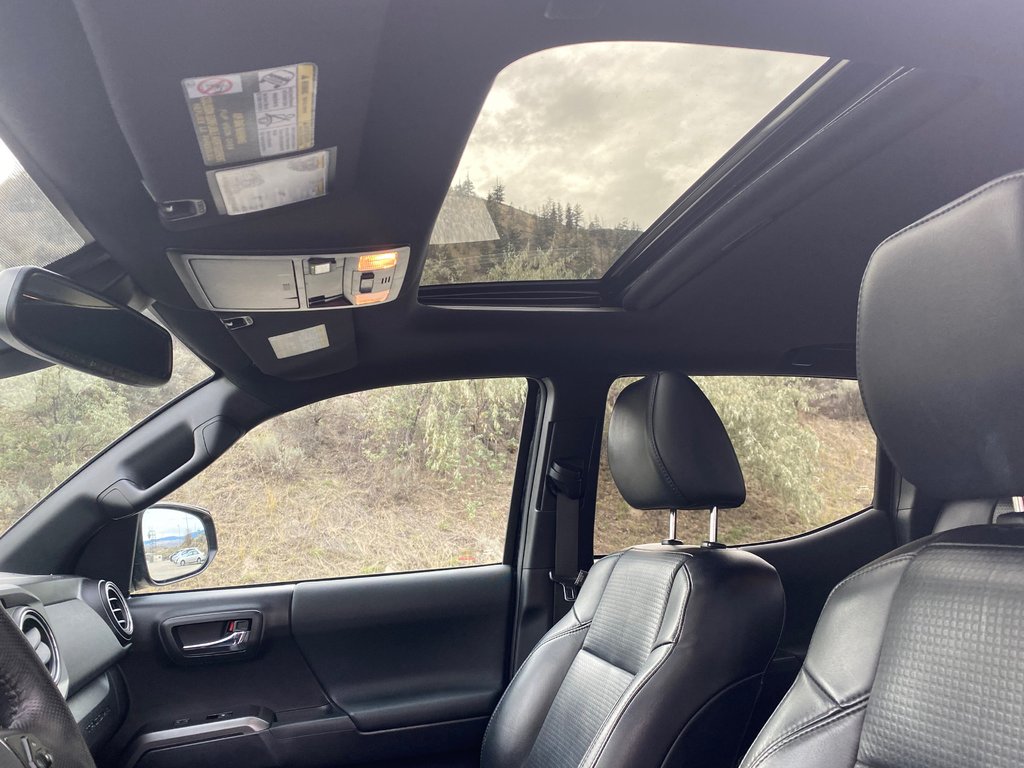 2020 Toyota Tacoma Sport Premium in Kamloops, British Columbia - 16 - w1024h768px