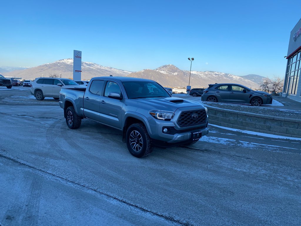 2020 Toyota Tacoma TRD Sport Premium in Kamloops, British Columbia - 1 - w1024h768px