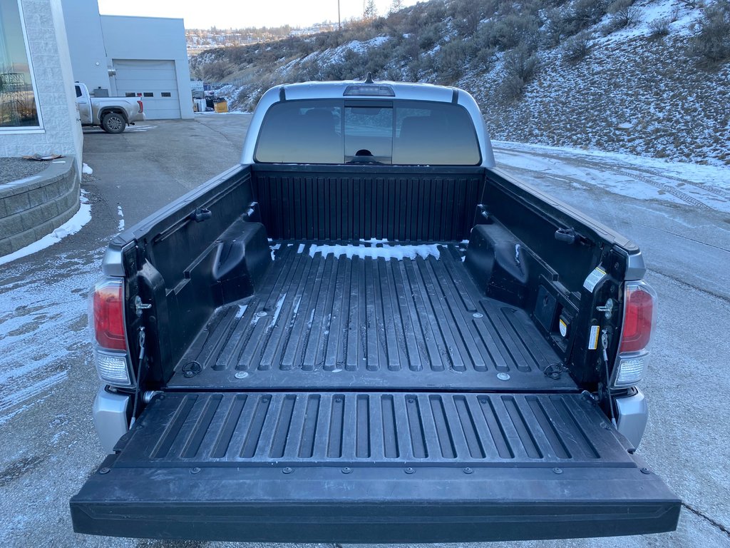 2020 Toyota Tacoma TRD Sport Premium in Kamloops, British Columbia - 9 - w1024h768px