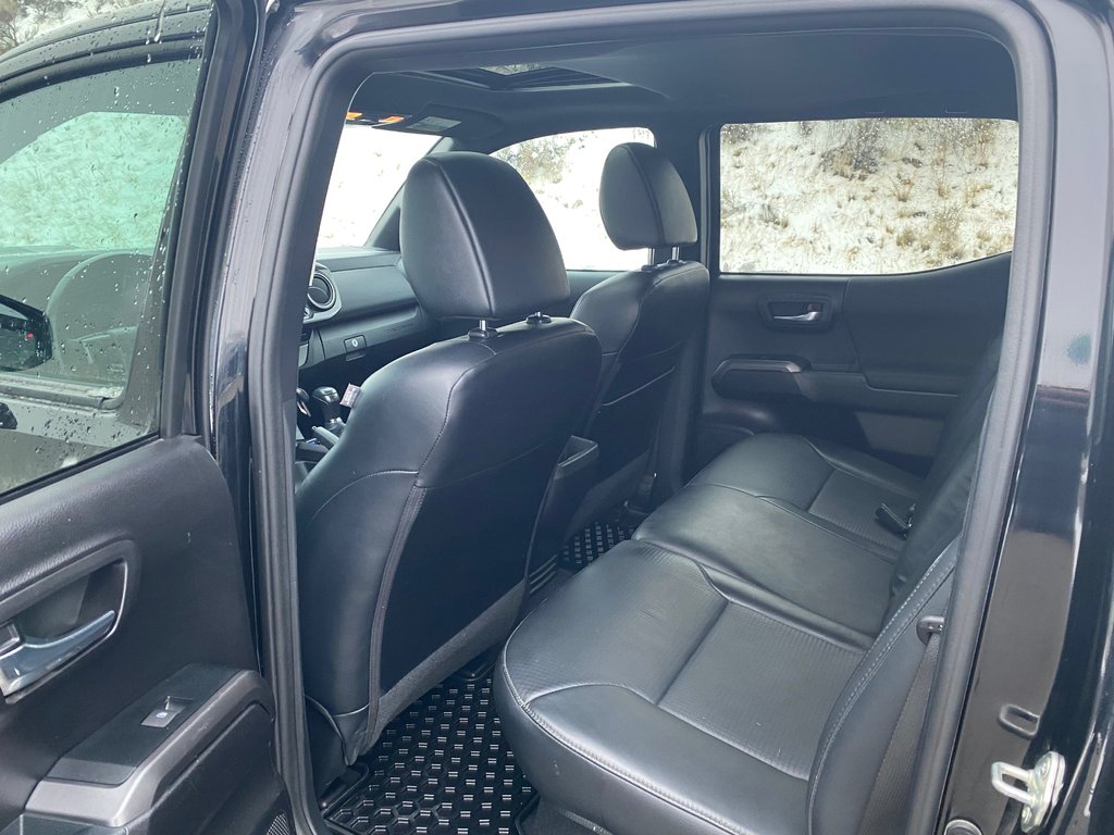 2020 Toyota Tacoma Sport Premium in Kamloops, British Columbia - 8 - w1024h768px