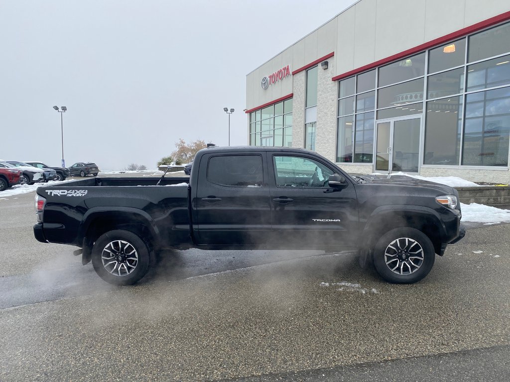 2020 Toyota Tacoma Sport Premium in Kamloops, British Columbia - 2 - w1024h768px