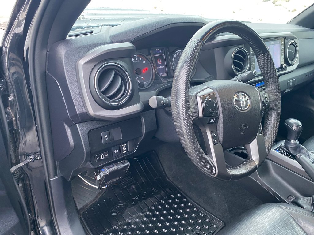 2020 Toyota Tacoma Sport Premium in Kamloops, British Columbia - 12 - w1024h768px