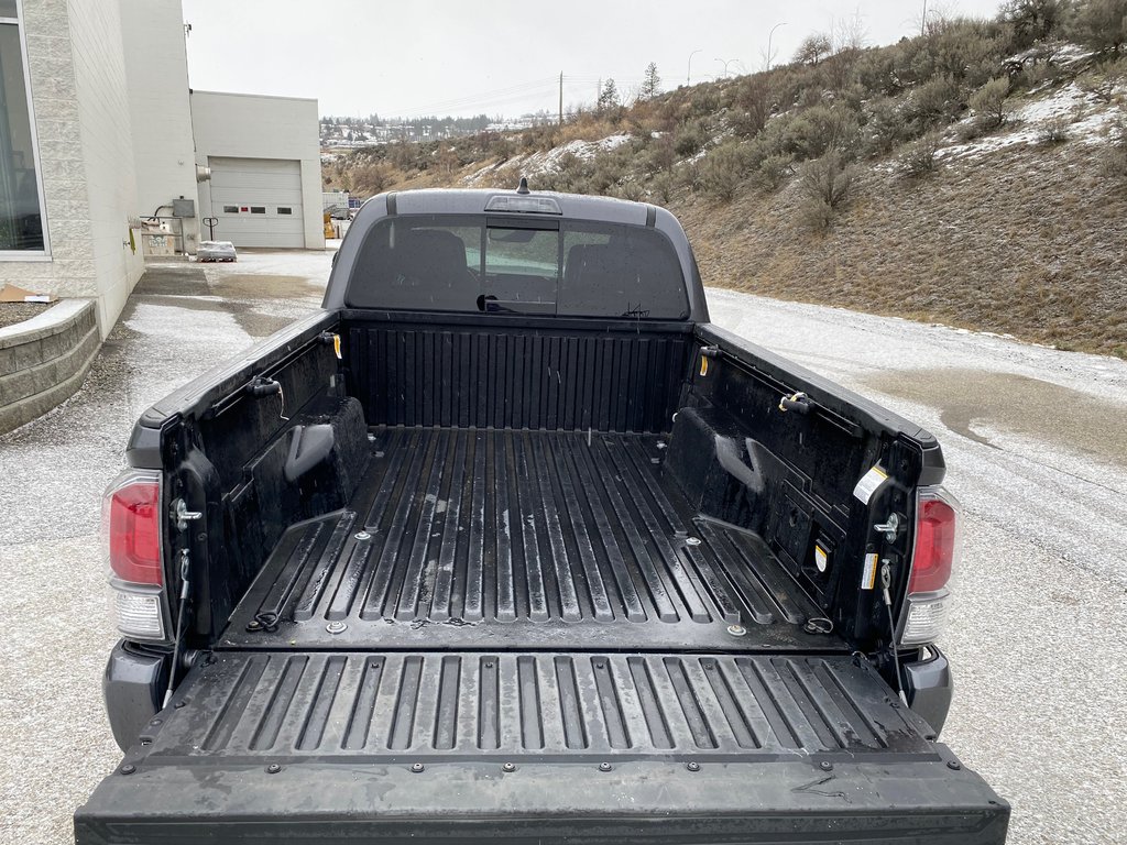 2021 Toyota Tacoma TRD Sport Premium in Kamloops, British Columbia - 9 - w1024h768px