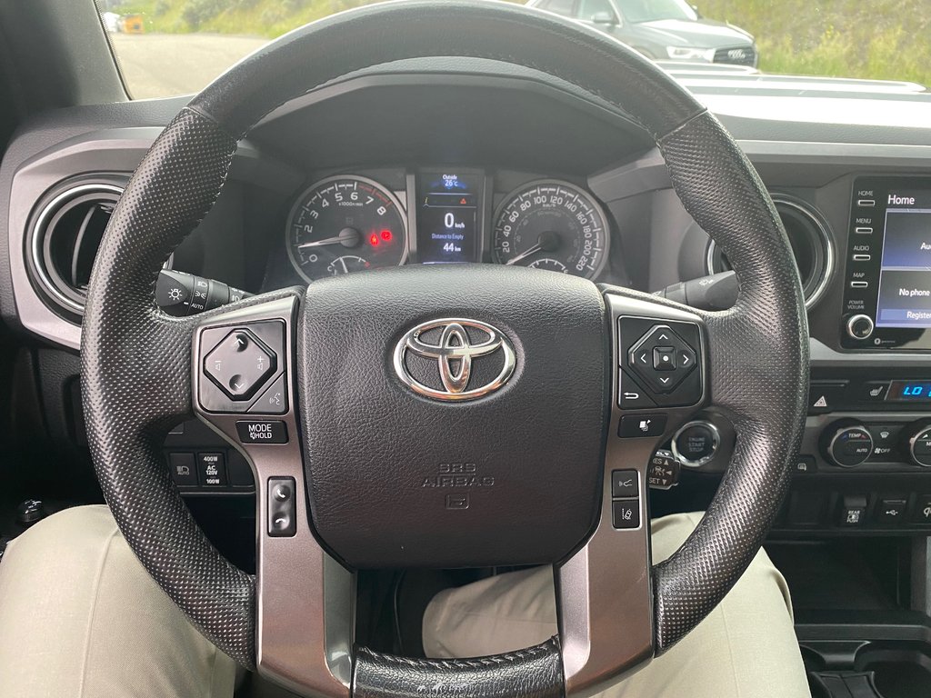 2021 Toyota Tacoma TRD Sport Premium in Kamloops, British Columbia - 11 - w1024h768px