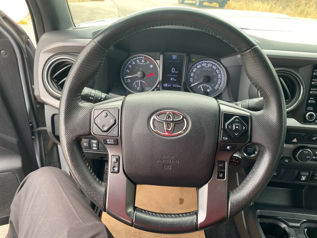 2021 Toyota Tacoma TRD Sport in Kamloops, British Columbia - 15 - w1024h768px