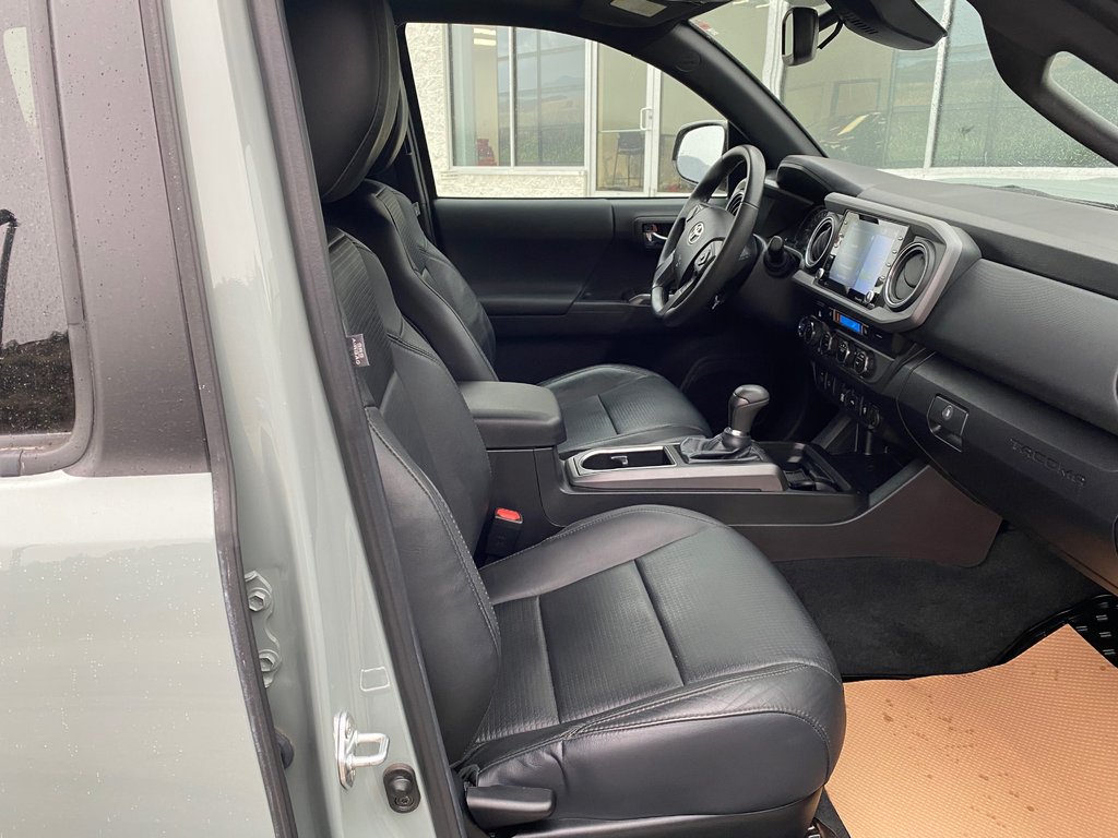 2022 Toyota Tacoma TRD Sport Premium in Kamloops, British Columbia - 8 - w1024h768px