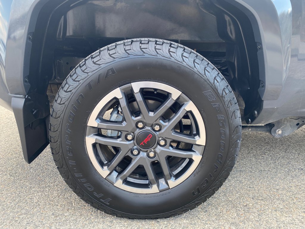 2025 Toyota Tacoma TRD Sport + in Kamloops, British Columbia - 5 - w1024h768px