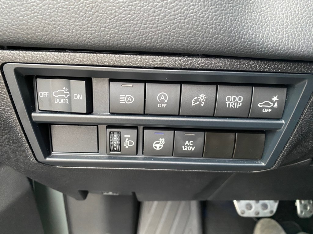 2024 Toyota Tundra Limited Off Road in Kamloops, British Columbia - 18 - w1024h768px