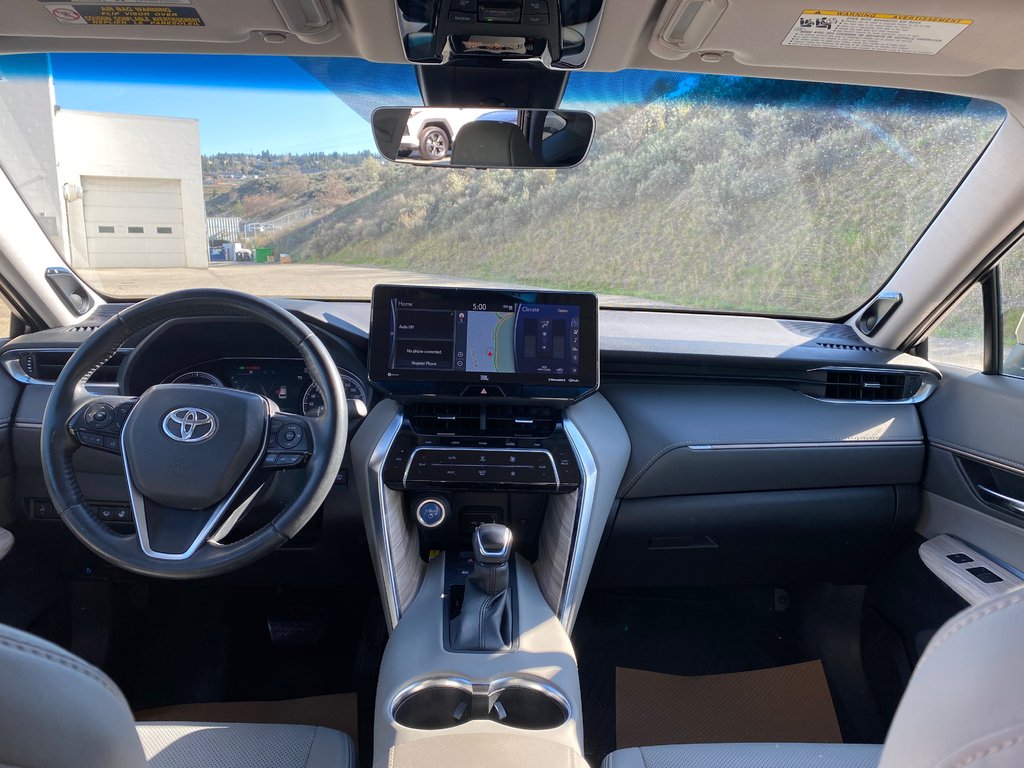 2021 Toyota Venza XLE in Kamloops, British Columbia - 12 - w1024h768px
