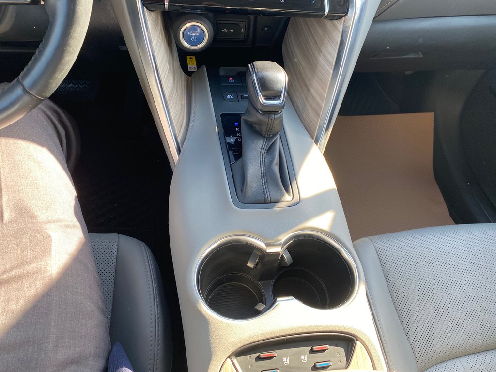 2021 Toyota Venza XLE in Kamloops, British Columbia - 18 - w1024h768px