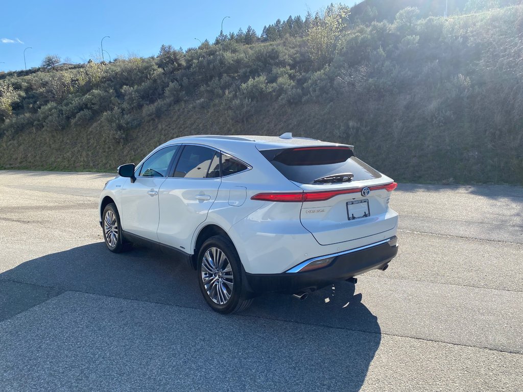 2021 Toyota Venza XLE in Kamloops, British Columbia - 5 - w1024h768px