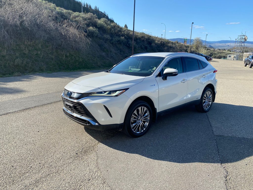 2021 Toyota Venza XLE in Kamloops, British Columbia - 7 - w1024h768px