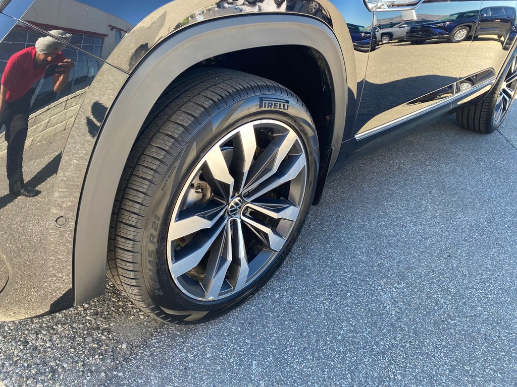 2022 Volkswagen Atlas Cross Sport Execline in Kamloops, British Columbia - 9 - w1024h768px
