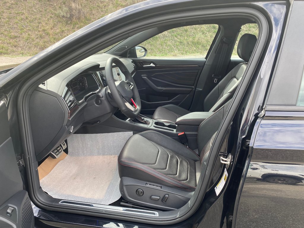 2022 Volkswagen Jetta GLI AutoBahn Edition in Kamloops, British Columbia - 12 - w1024h768px