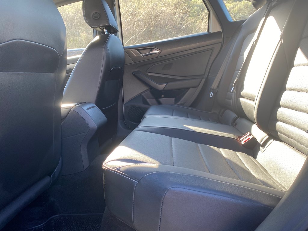 2024 Volkswagen Jetta Comfortline in Kamloops, British Columbia - 10 - w1024h768px