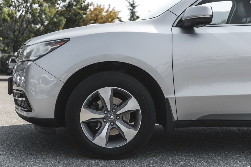 2014 Acura MDX BASE in Nanaimo, British Columbia - 4 - w1024h768px