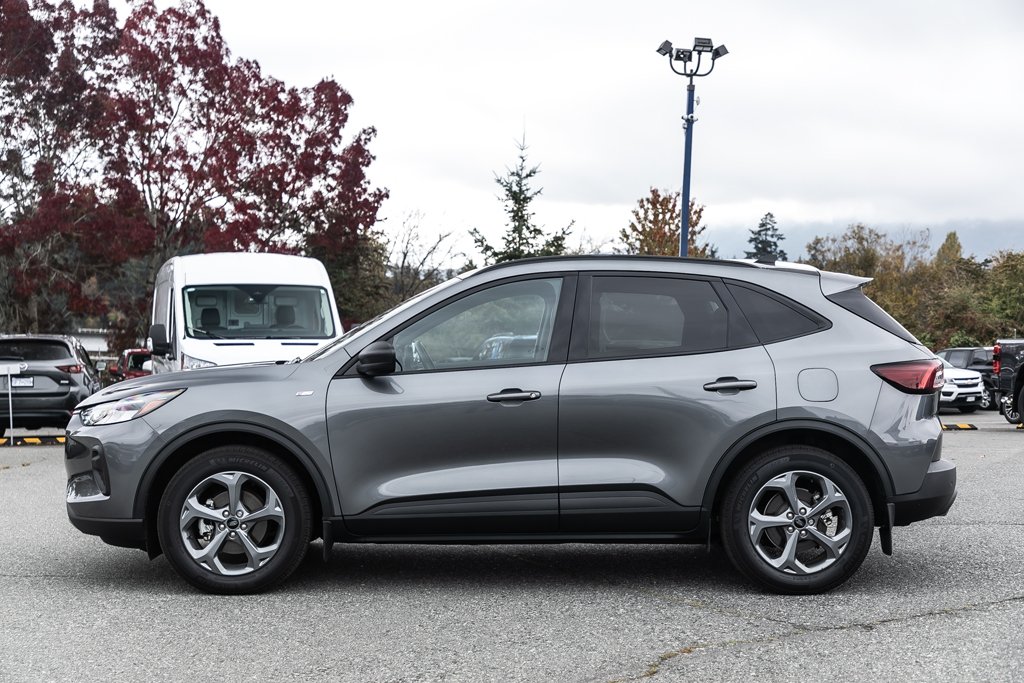 2025 Ford Escape ST-Line in Nanaimo, British Columbia - 6 - w1024h768px