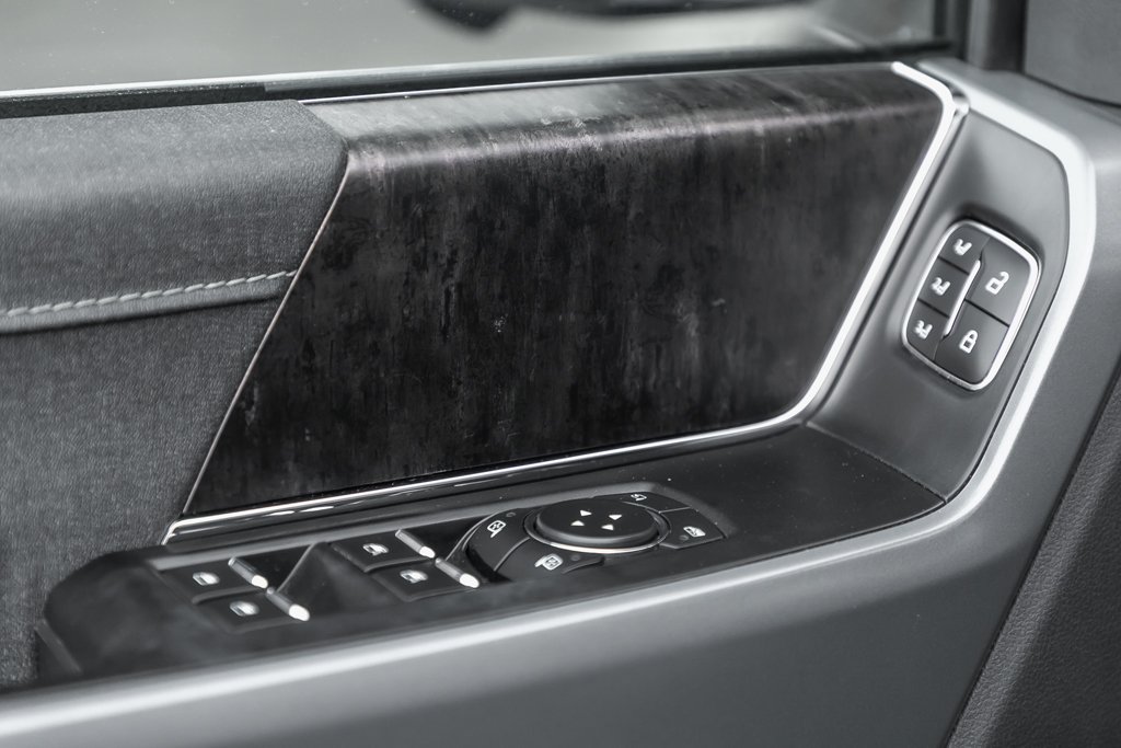 2022 Ford F-150 LARIAT in Nanaimo, British Columbia - 17 - w1024h768px