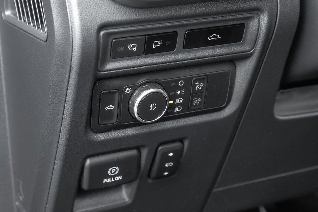 2022 Ford F-150 LARIAT in Nanaimo, British Columbia - 20 - w1024h768px