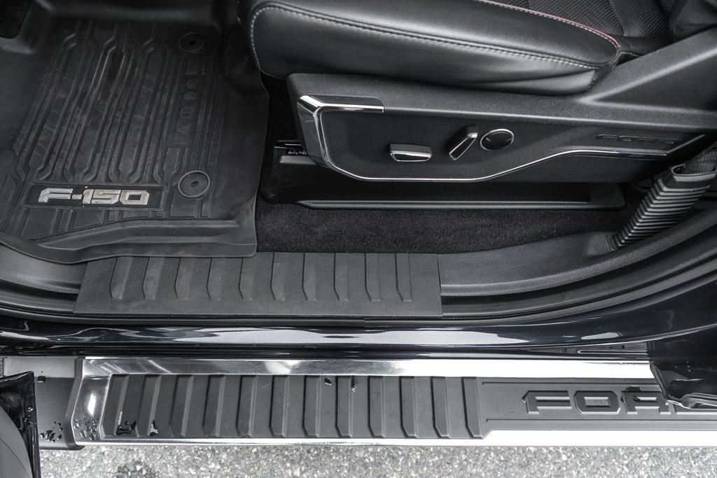 2022 Ford F-150 LARIAT in Nanaimo, British Columbia - 23 - w1024h768px