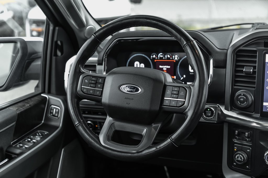 2022 Ford F-150 LARIAT in Nanaimo, British Columbia - 30 - w1024h768px