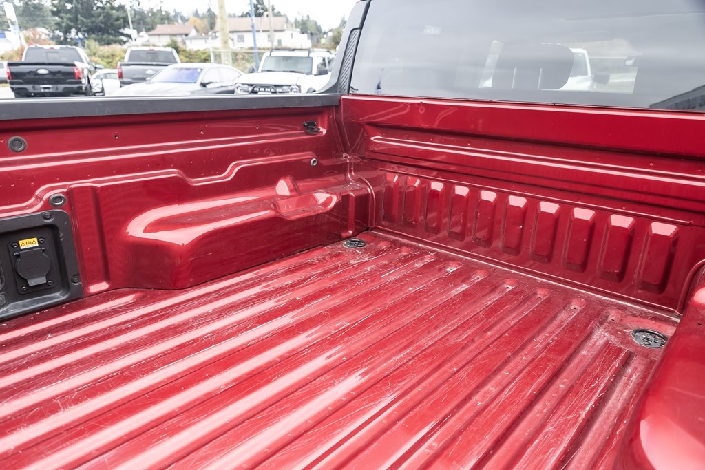 2025 Ford Maverick XLT in Nanaimo, British Columbia - 12 - w1024h768px